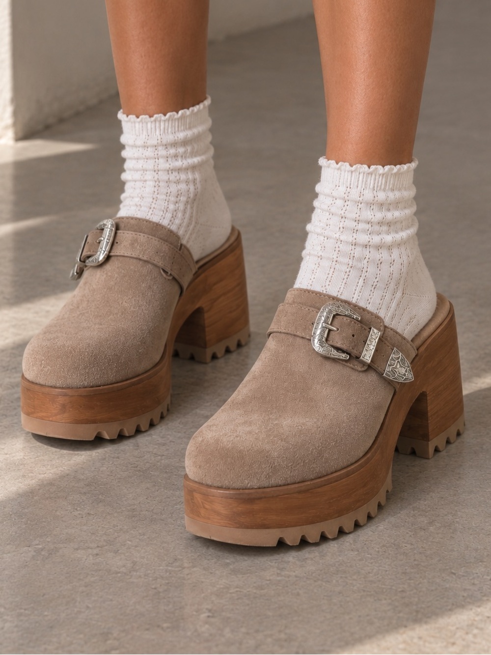 Y2K Tan Suede Western Buckle Platform Clogs